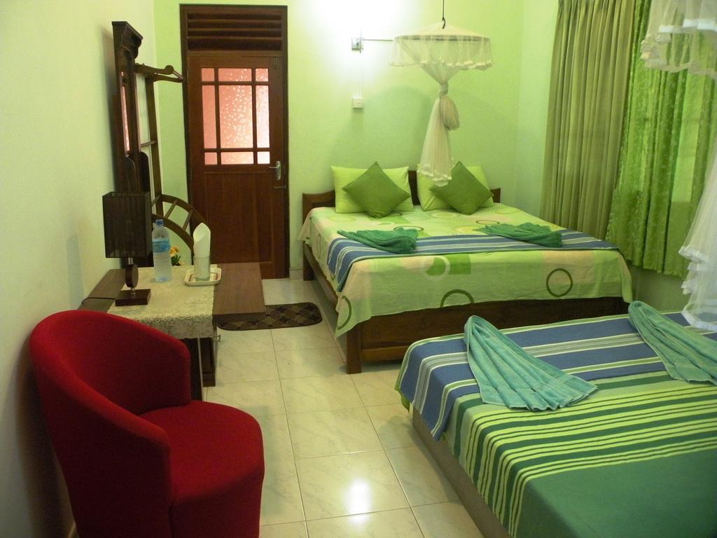 Henderson Airport Residence Negombo Ngoại thất bức ảnh
