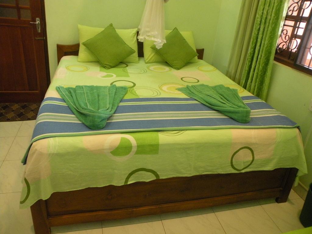 Henderson Airport Residence Negombo Ngoại thất bức ảnh