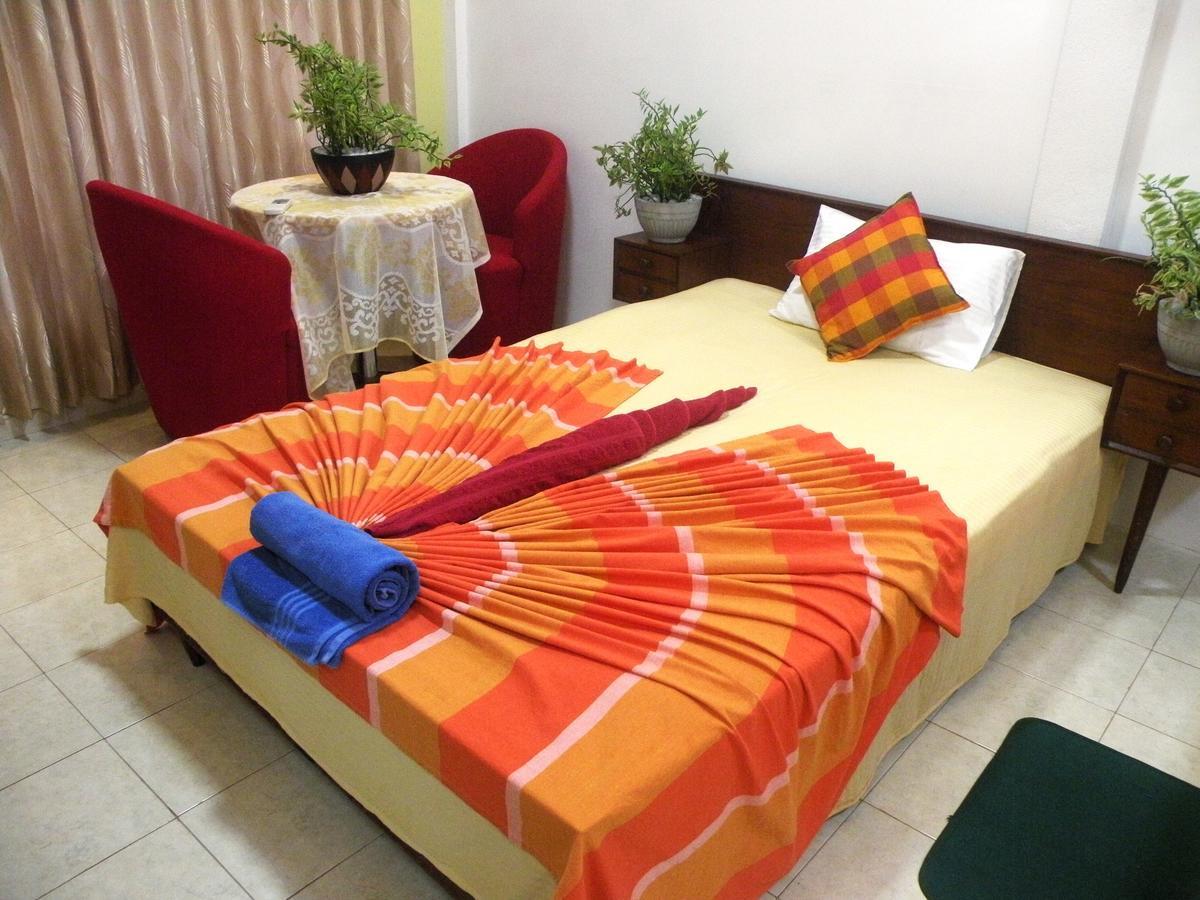 Henderson Airport Residence Negombo Ngoại thất bức ảnh