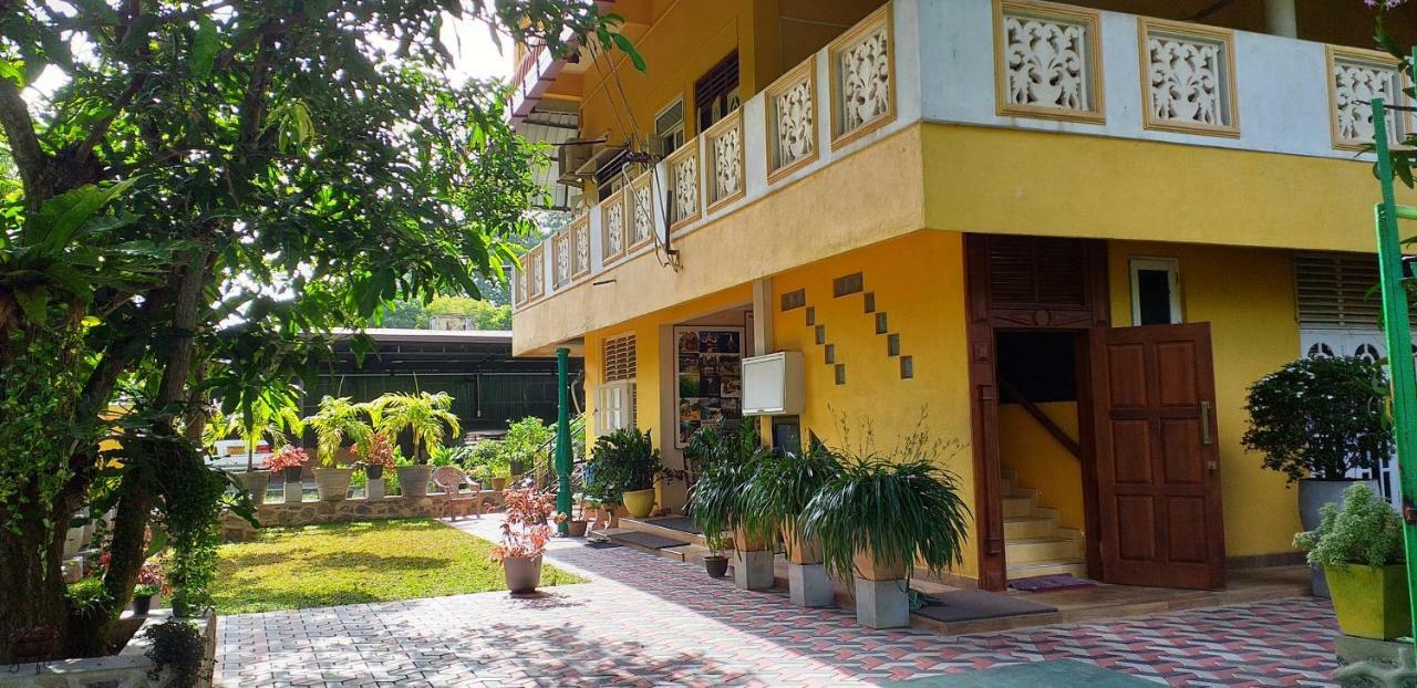 Henderson Airport Residence Negombo Ngoại thất bức ảnh