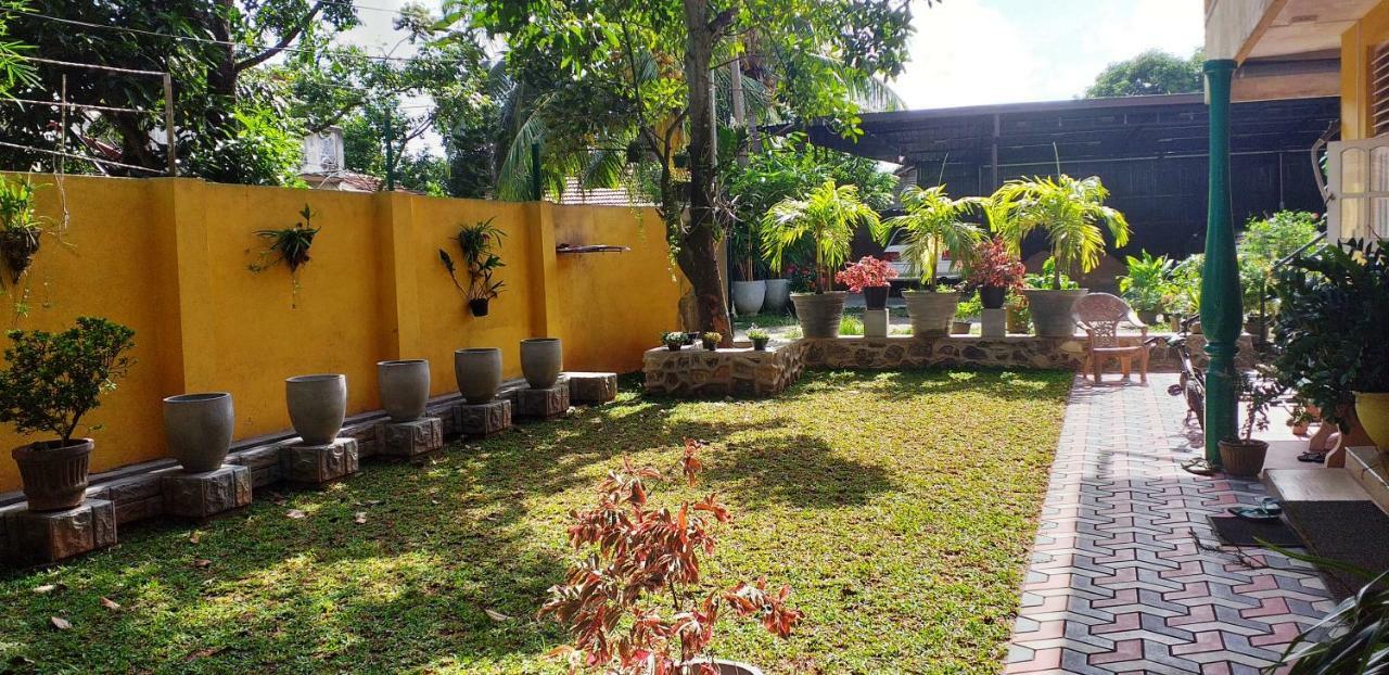 Henderson Airport Residence Negombo Ngoại thất bức ảnh