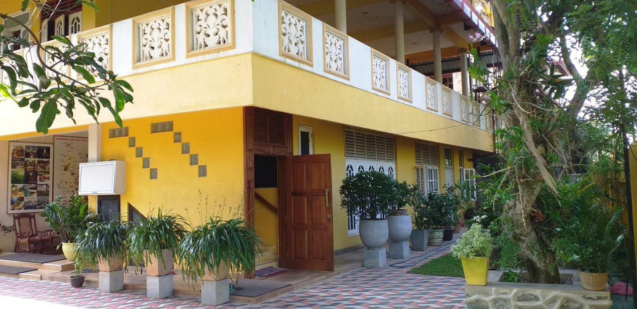 Henderson Airport Residence Negombo Ngoại thất bức ảnh