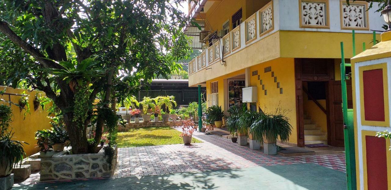 Henderson Airport Residence Negombo Ngoại thất bức ảnh